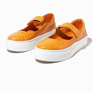 Charlotte Stone - “Heidi” Platform Sneaker in Yolk - Size 9